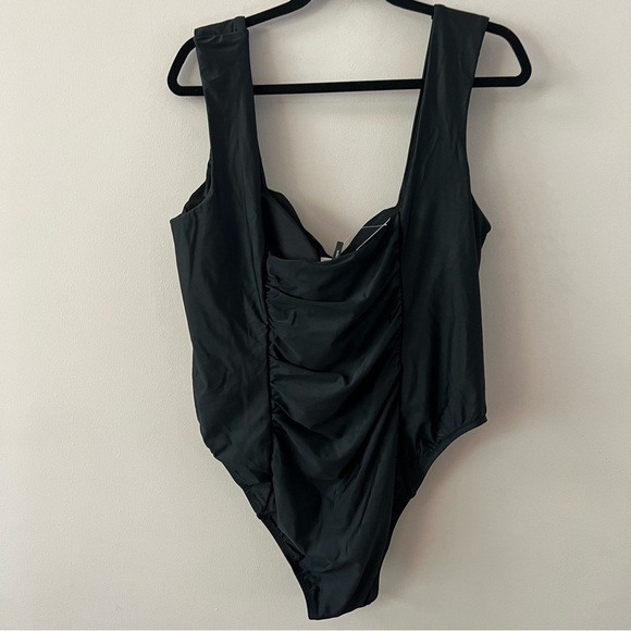 J. Crew Ruched squareneck one-piece swim suit Ladies size 22 black - Picture 1 of 5